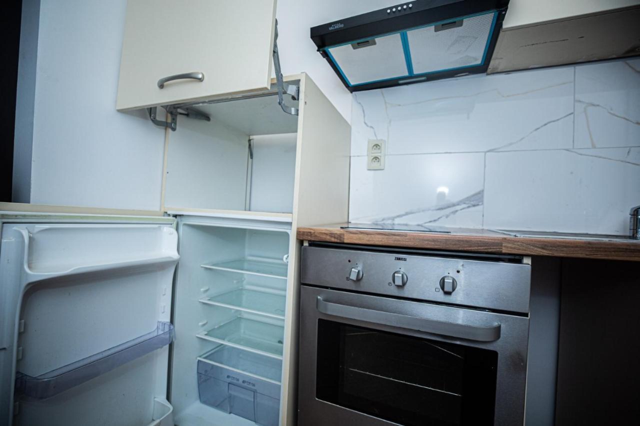 Agreable Chambre Sur Liege Avc Parking Et Wifi Gratuit Εξωτερικό φωτογραφία