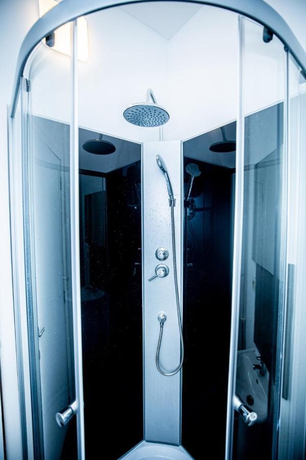 Agreable Chambre Sur Liege Avc Parking Et Wifi Gratuit Εξωτερικό φωτογραφία